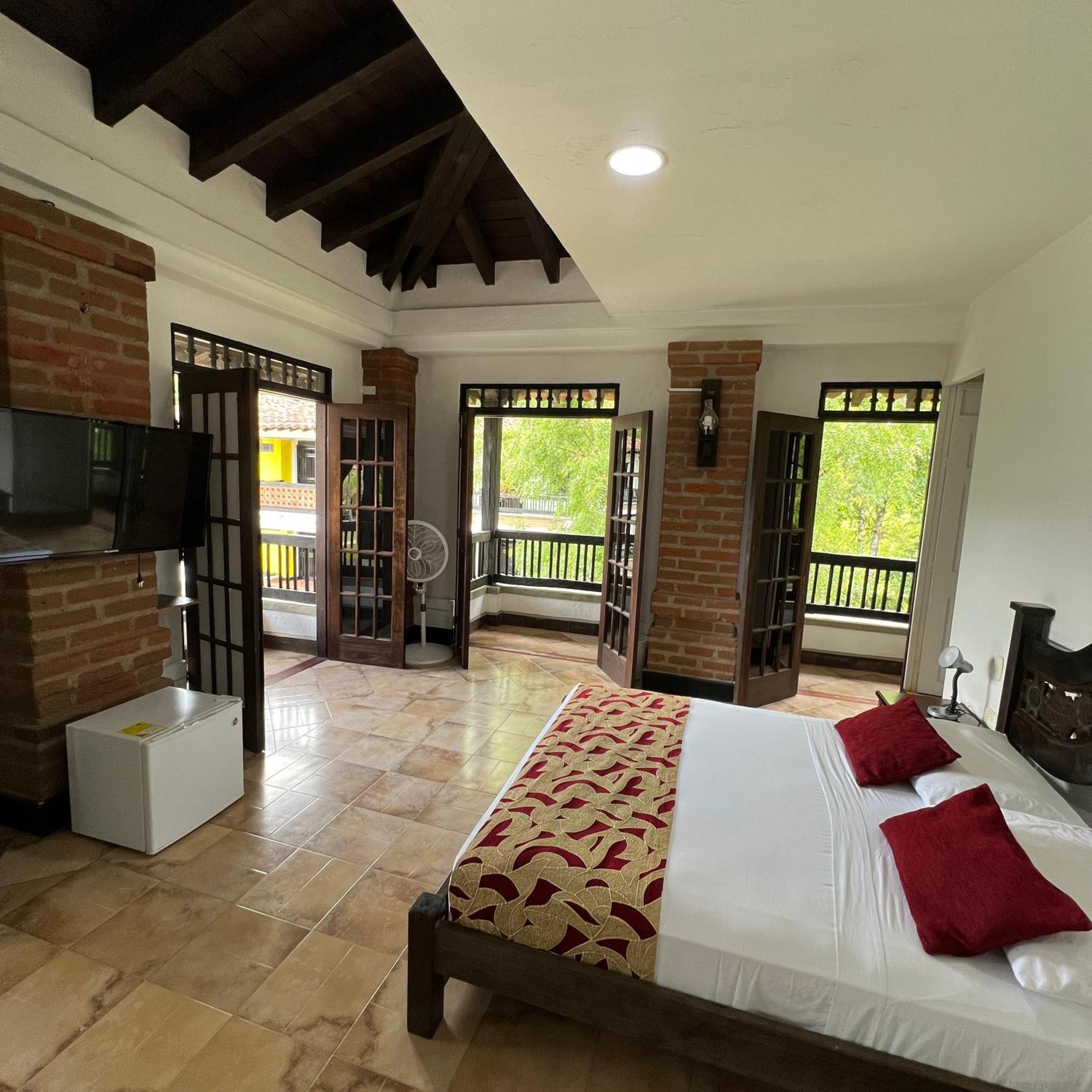 Finca Hotel La Esperanza Montenegro Zewnętrze zdjęcie